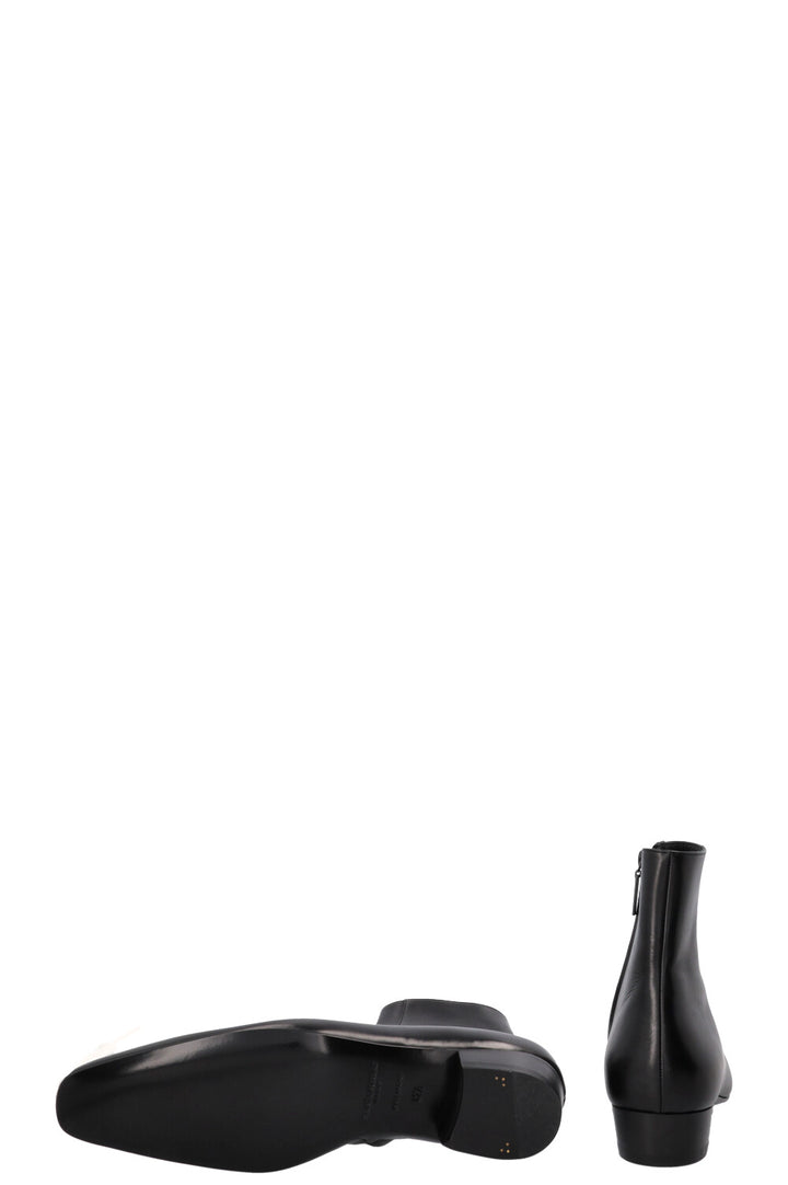 SAINT LAURENT Augustin Ankle Boots Leather Black
