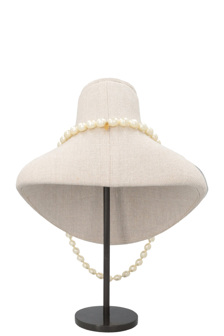 Collier de perles CHANEL