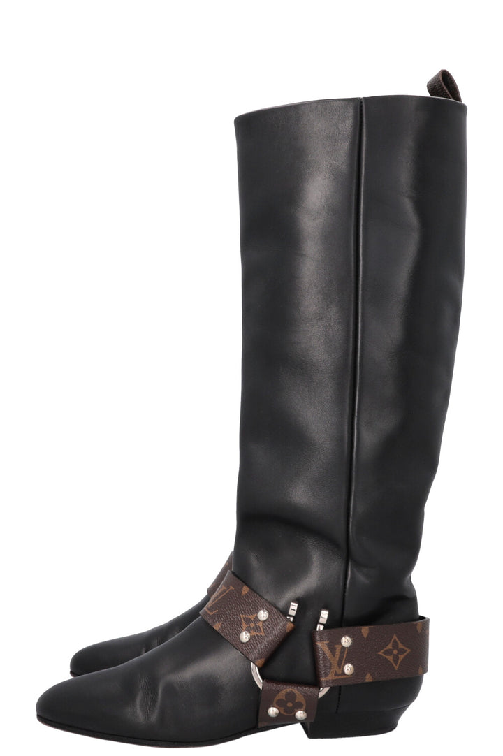 LOUIS VUITTON Boots Black