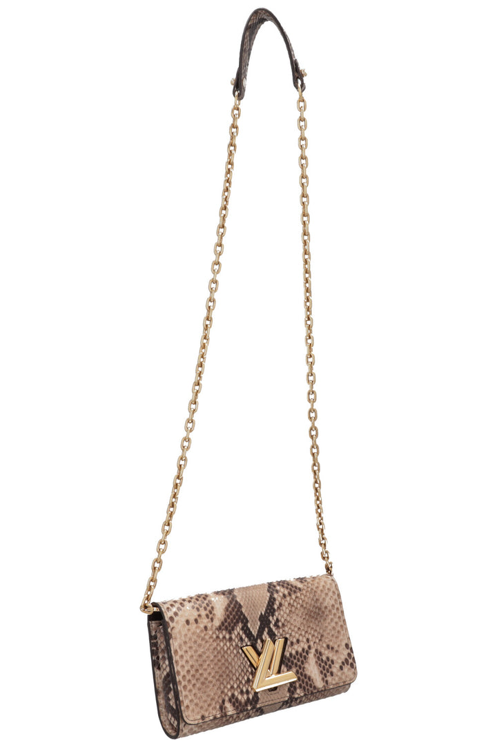 LOUIS VUITTON Twist Wallet On Chain
