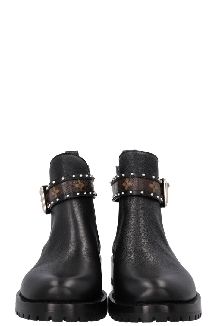 LOUIS VUITTON MNG Buckled Ankle Boots Black