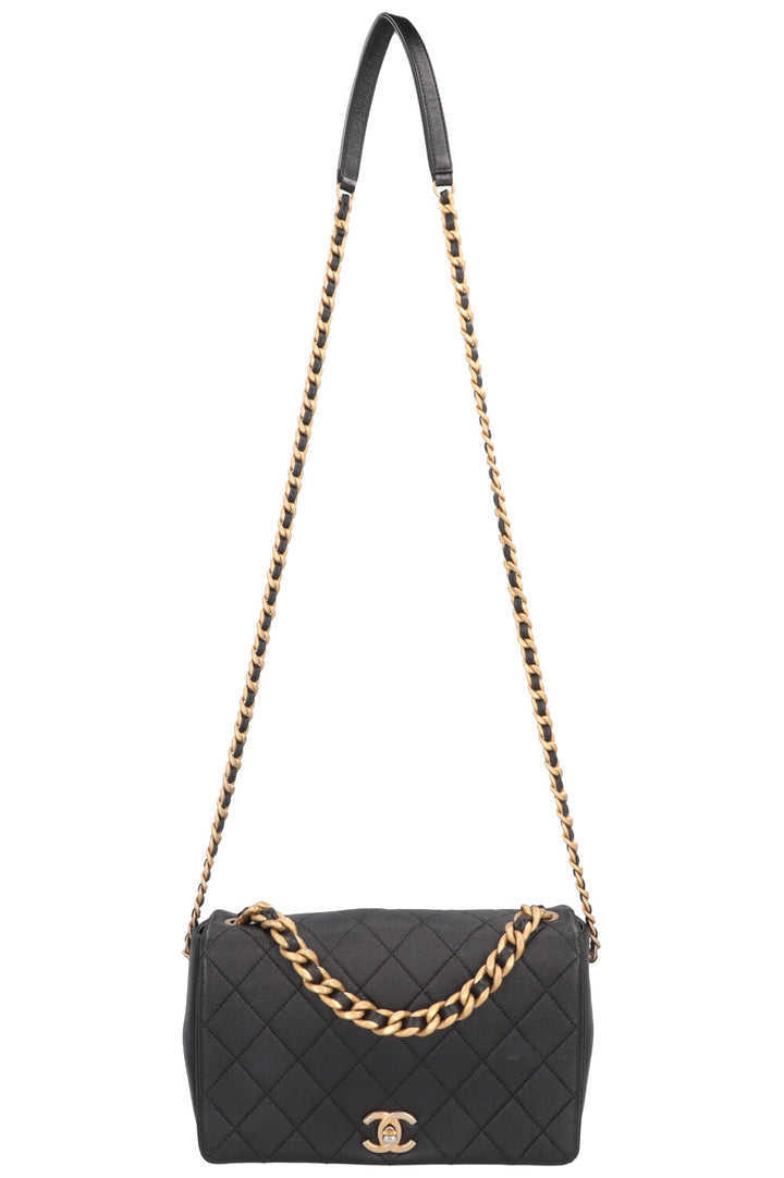 CHANEL Flap Bag Patent Black