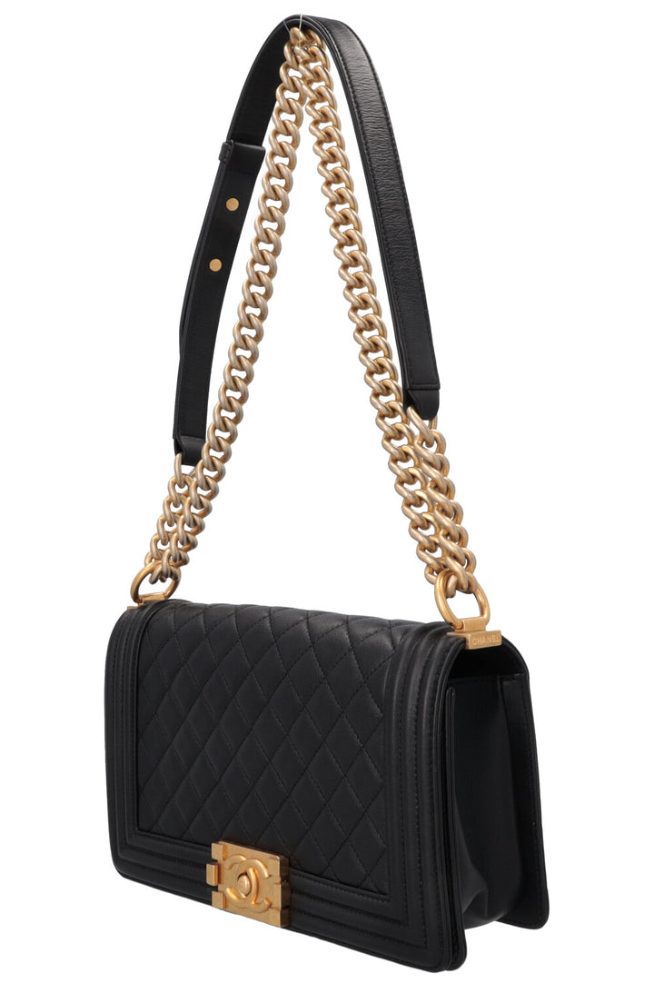 Sac à main CHANEL Boy moyen noir