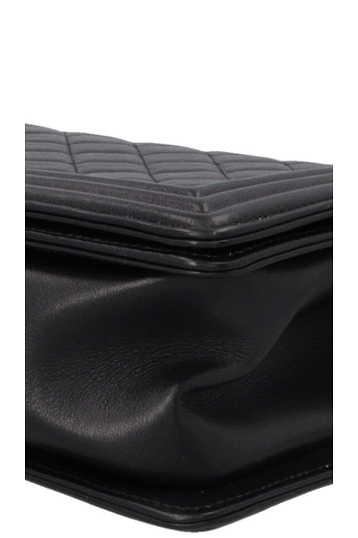 Sac à main CHANEL Boy moyen noir