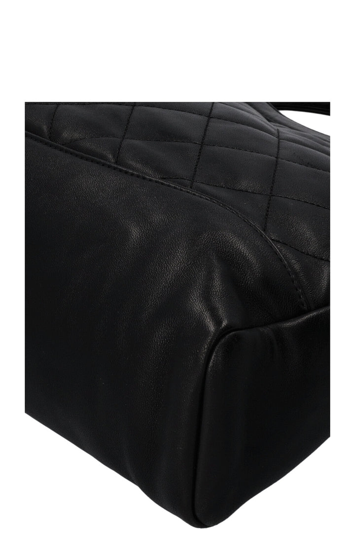 CHANEL 31 Bag Medium Black