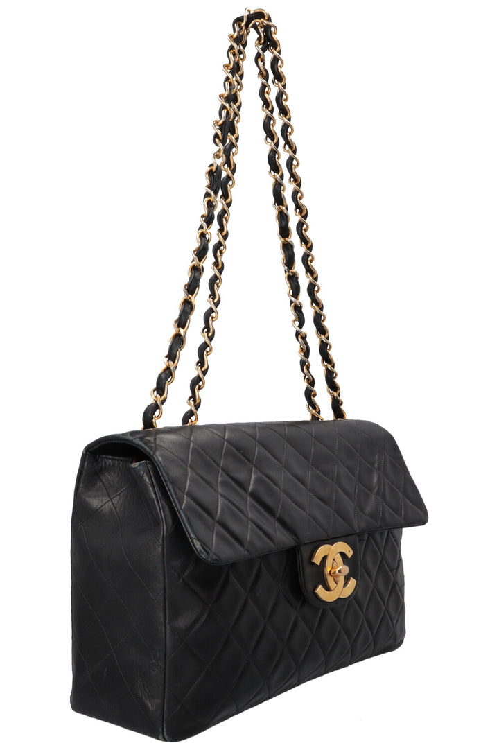 CHANEL Maxi Single Flap Cuir Noir Grand