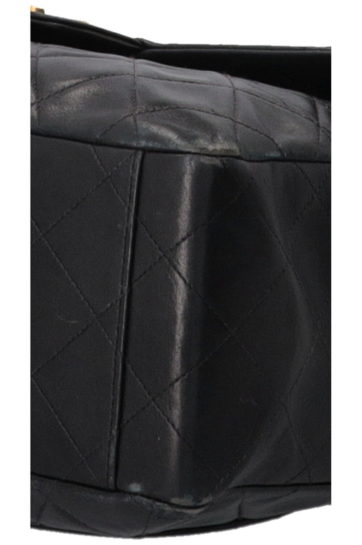 CHANEL Maxi Single Flap Cuir Noir Grand