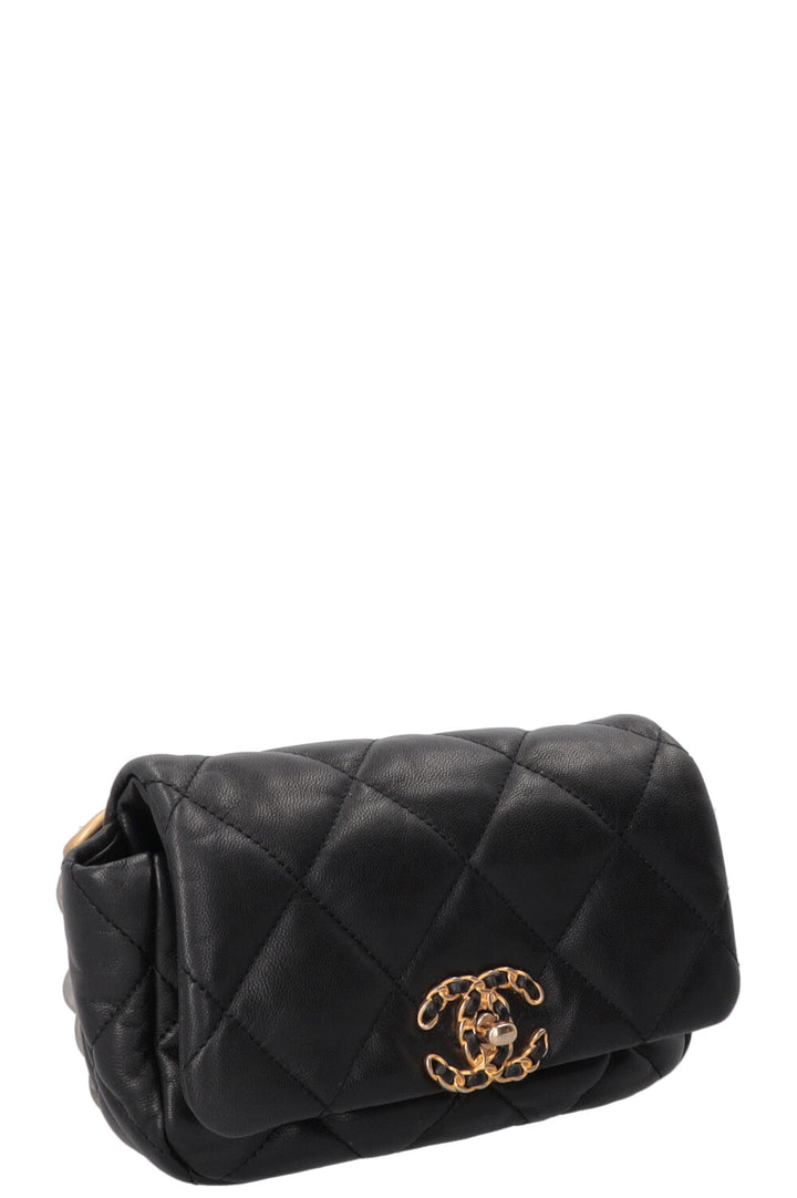 CHANEL 19 Belt Bag Leather Black