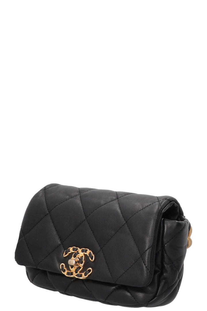 CHANEL 19 Belt Bag Leather Black