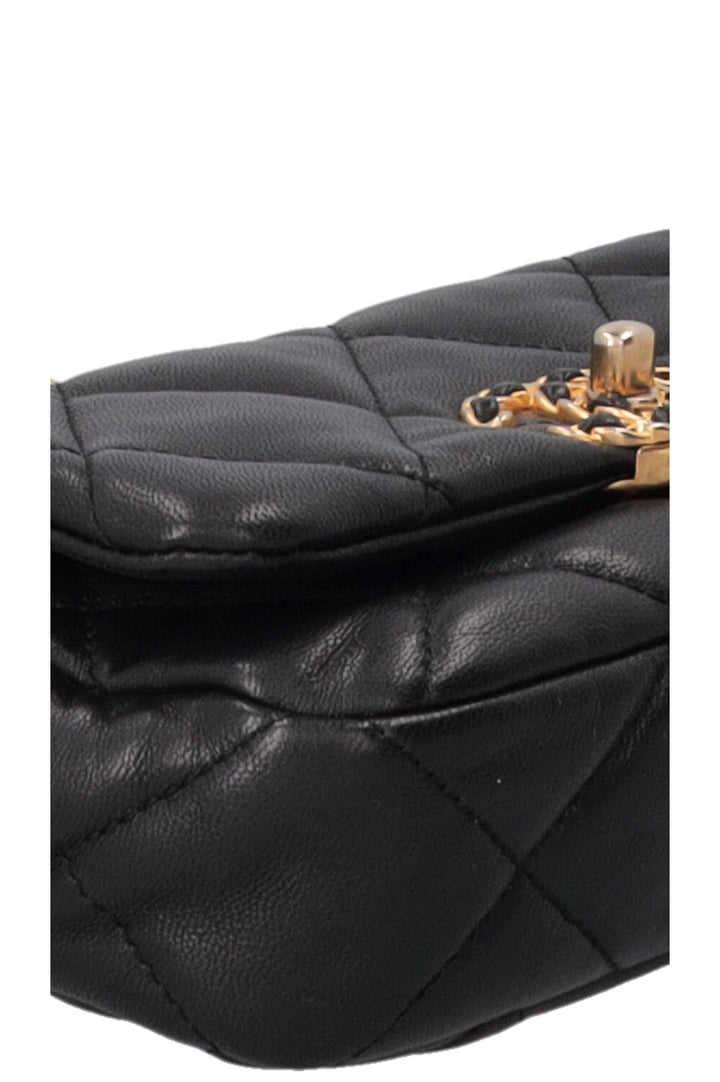 CHANEL 19 Belt Bag Leather Black