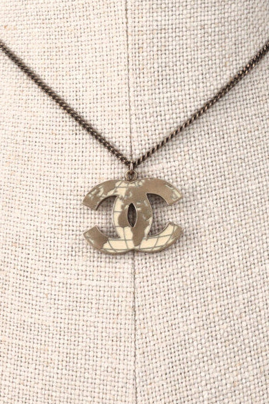 Collier CHANEL 2013 CC World doré
