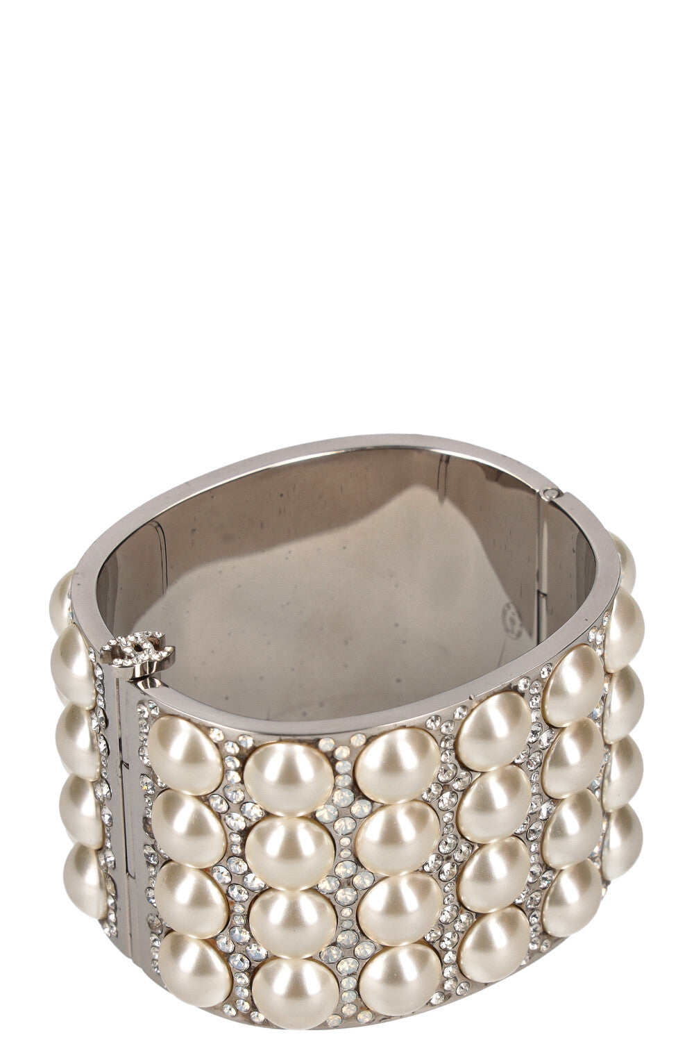 CHANEL 2017 Cuff Bracelet Faux-Pearls