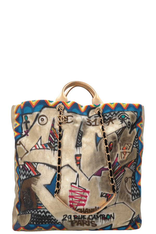 CHANEL 2019 Métiers d'Art Street Spirit Maxi Shopping Bag Multicolor