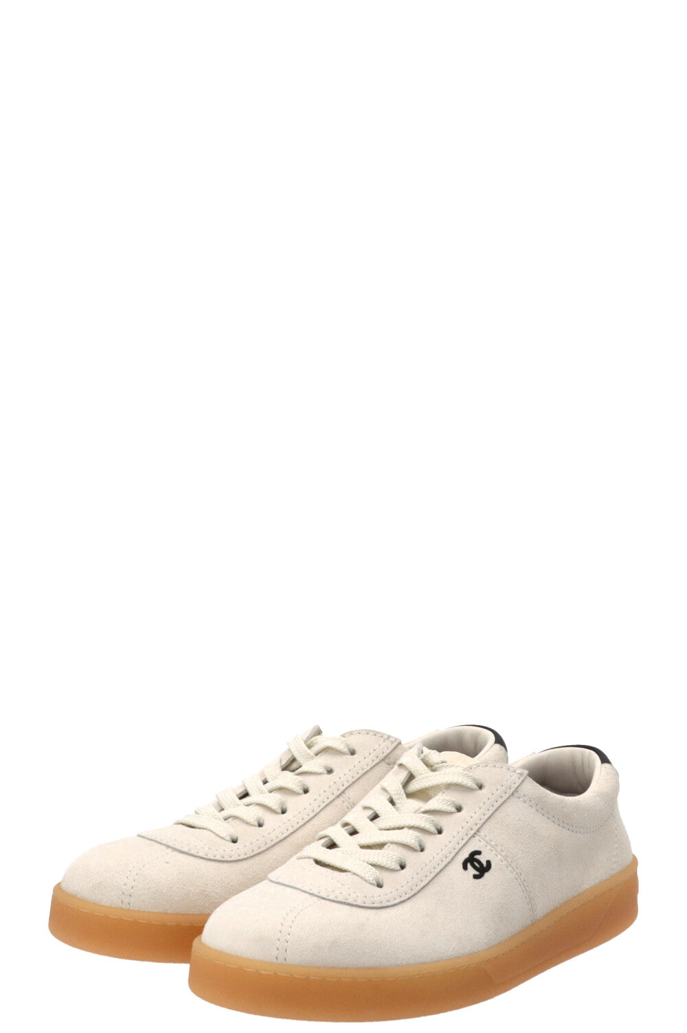 CHANEL 2026 Baskets Basses CC Daim Blanc