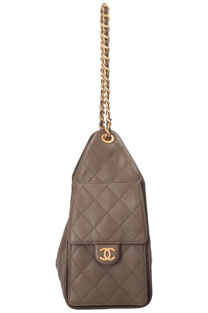 CHANEL 25 Small Caviar Leather Khaki