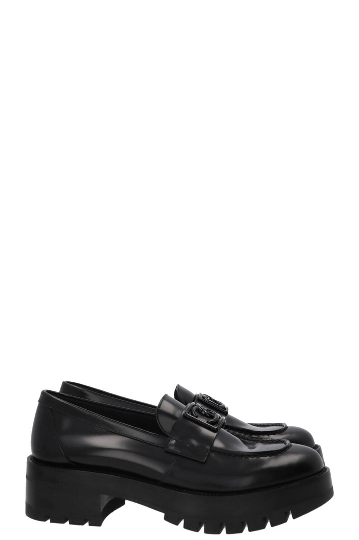 Mocassins chunky CC CHANEL en cuir noir