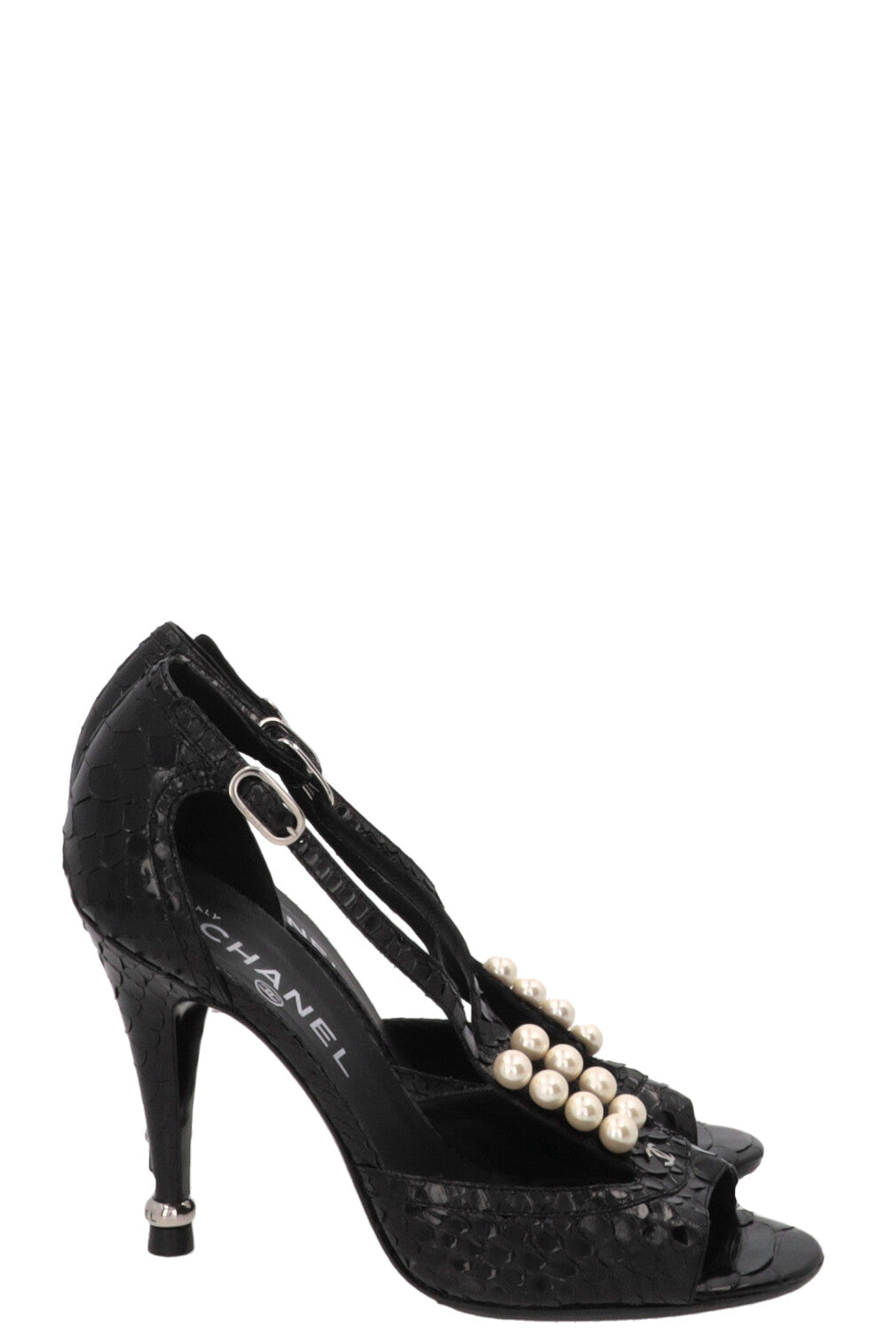 Escarpins CHANEL CC à perles en cuir python noir