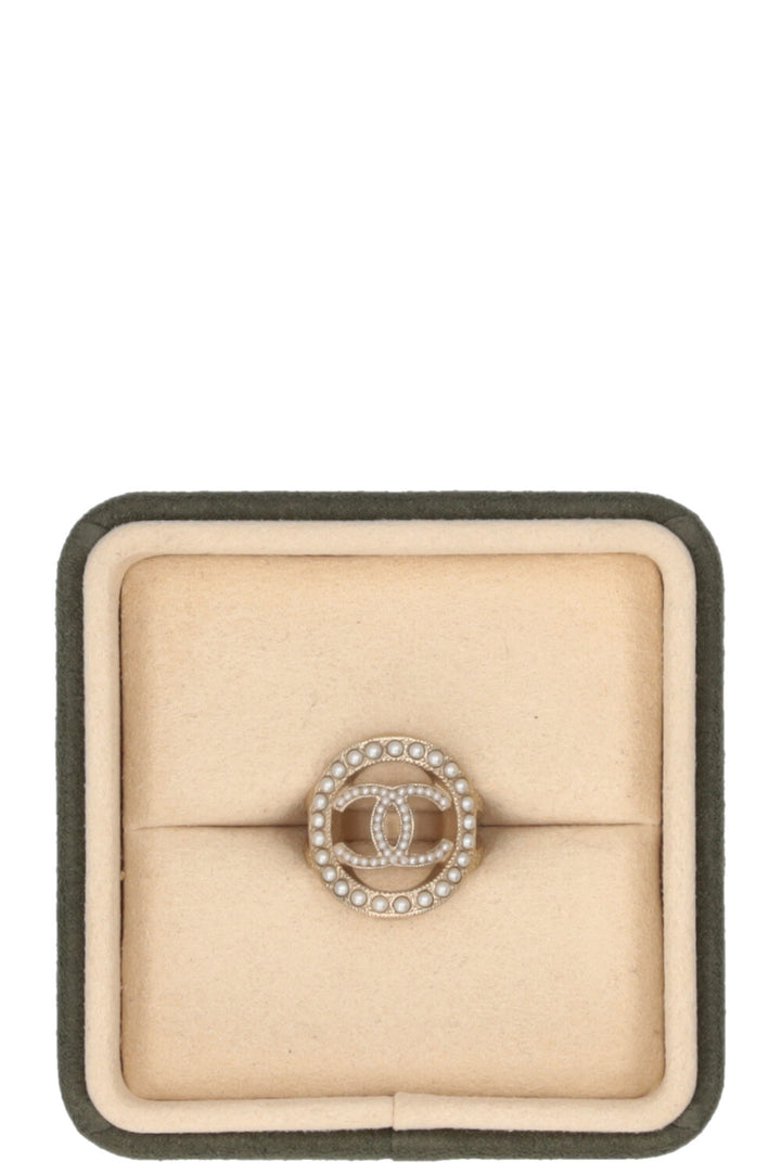 CHANEL CC Ring Faux pearls Champagne