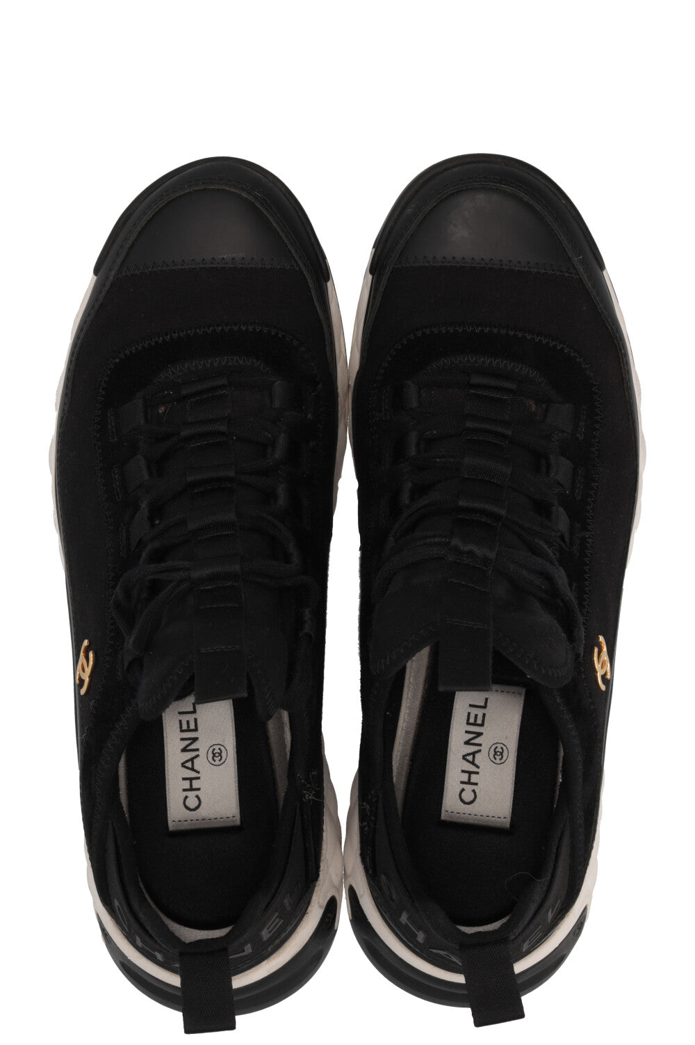 Baskets CHANEL CC en daim noir