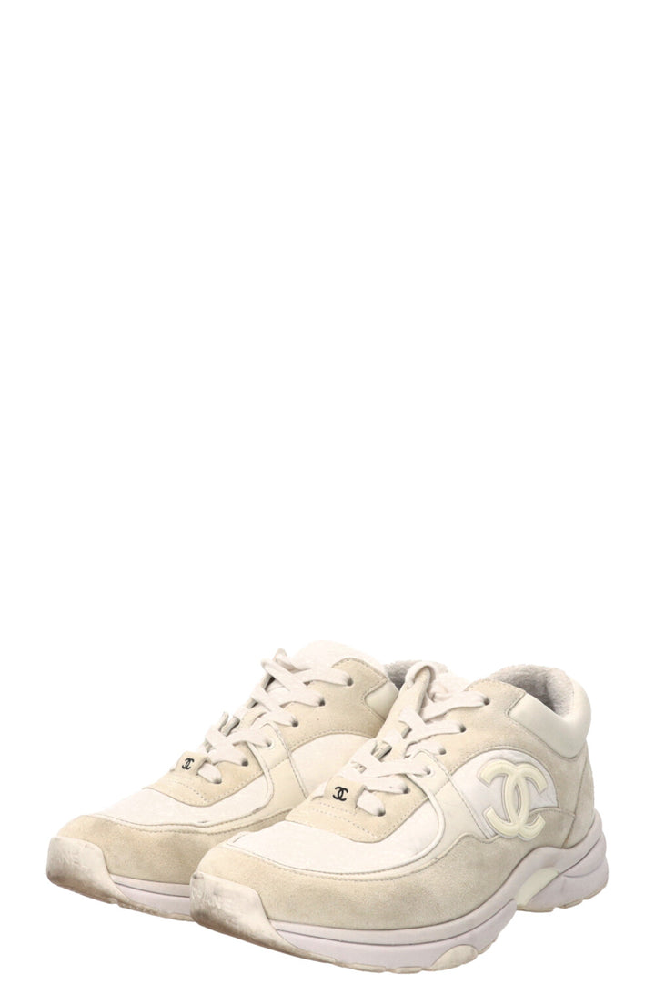 CHANEL Baskets basses CC Tennis Suéde Blanc