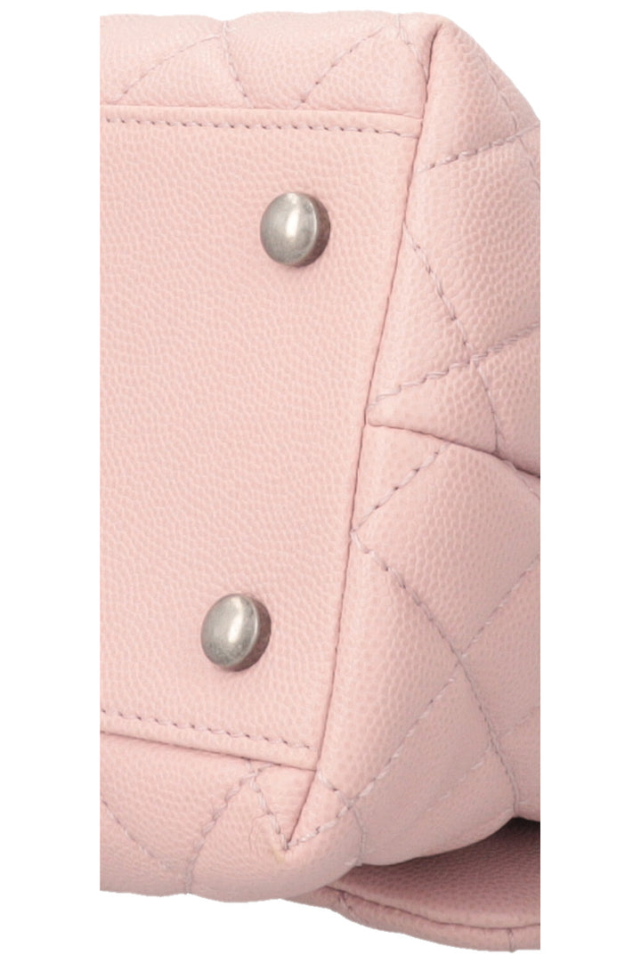 Sac CHANEL Coco Handle en caviar rose