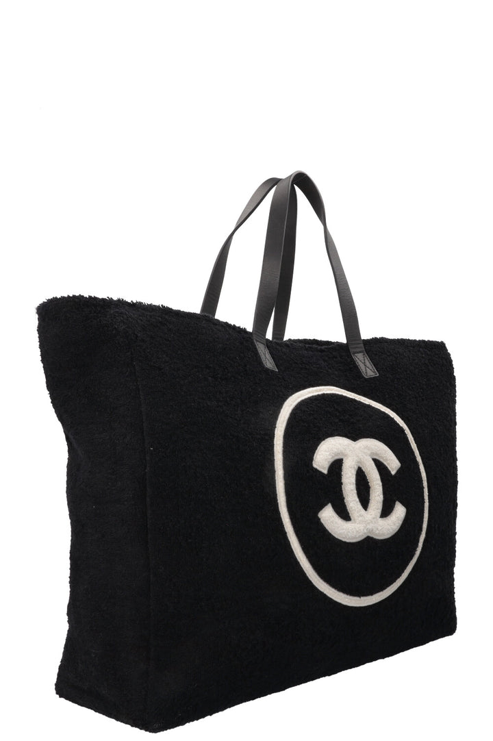CHANEL Sac cabas Coco Mark éponge noir et blanc