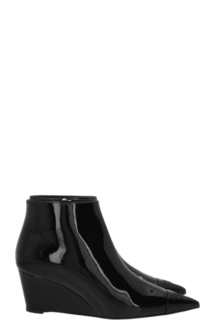 CHANEL Cruise 2022 Ankle Boots Patent Black