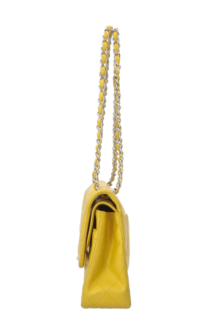 CHANEL Sac Double Rabat Moyen Cuir d'Agneau Jaune