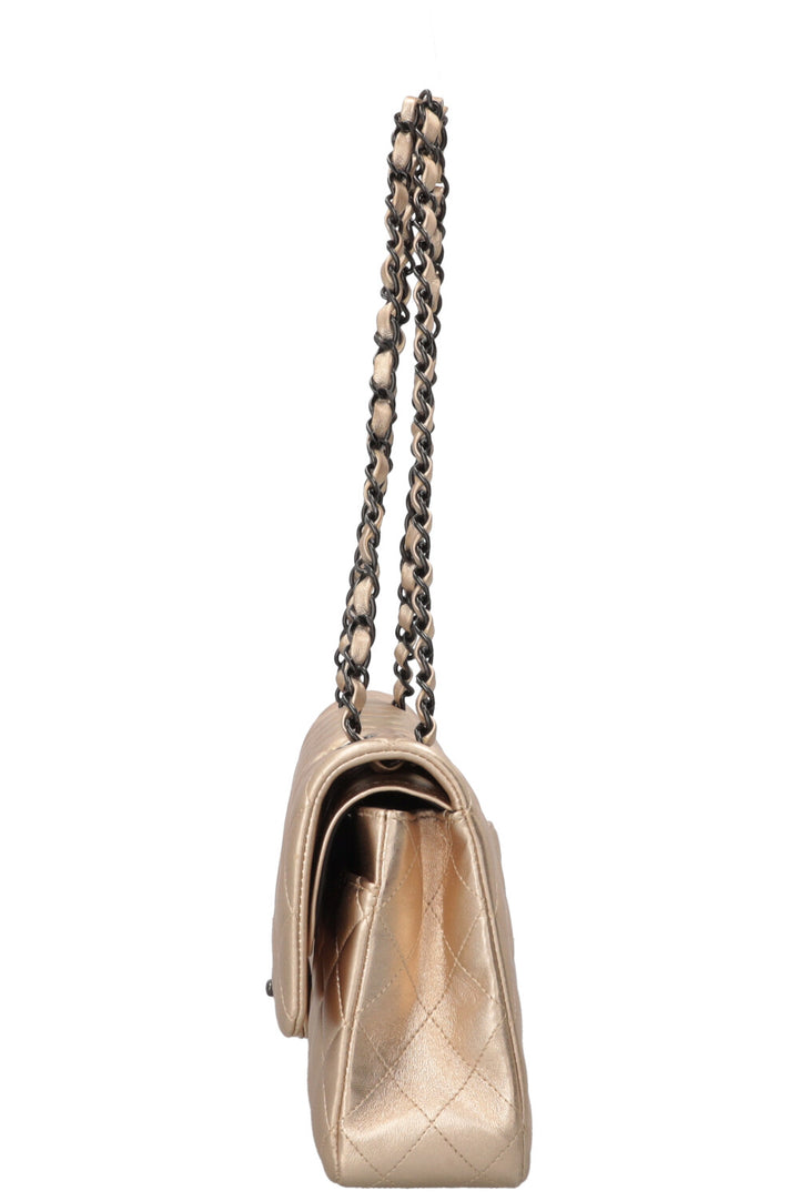 CHANEL Double Flap Bag Medium Cuir Métallisé Champagne