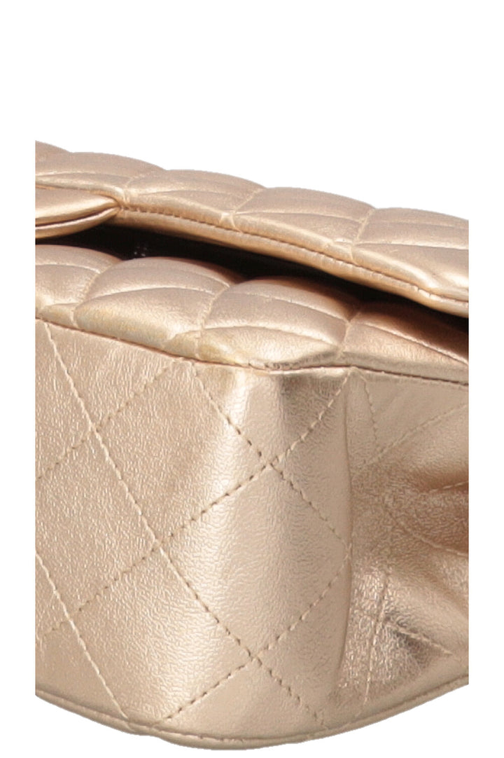 CHANEL Double Flap Bag Medium Cuir Métallisé Champagne
