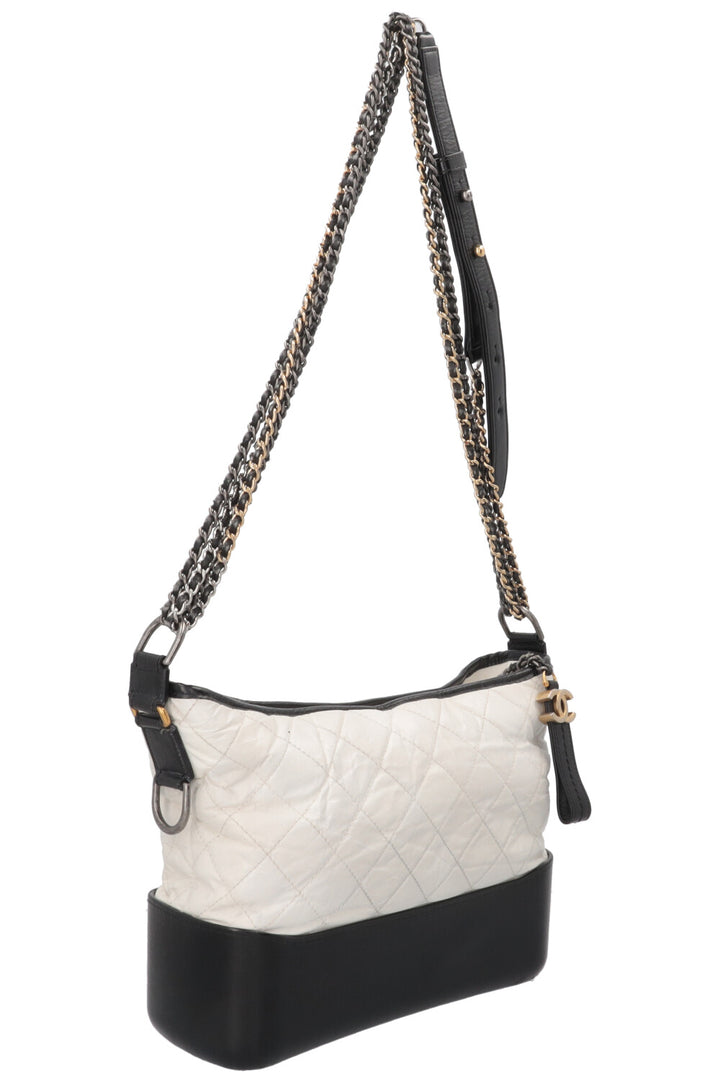 CHANEL Sac Gabrielle Moyen Cuir Blanc