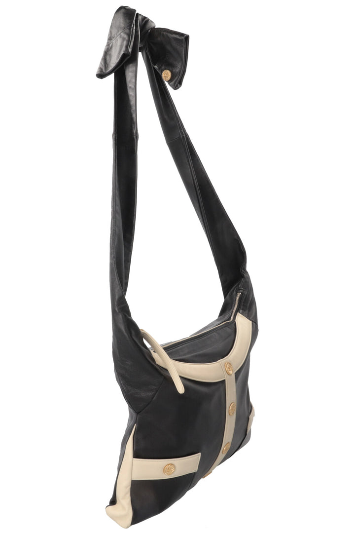 Sac Girl CHANEL en agneau noir et blanc