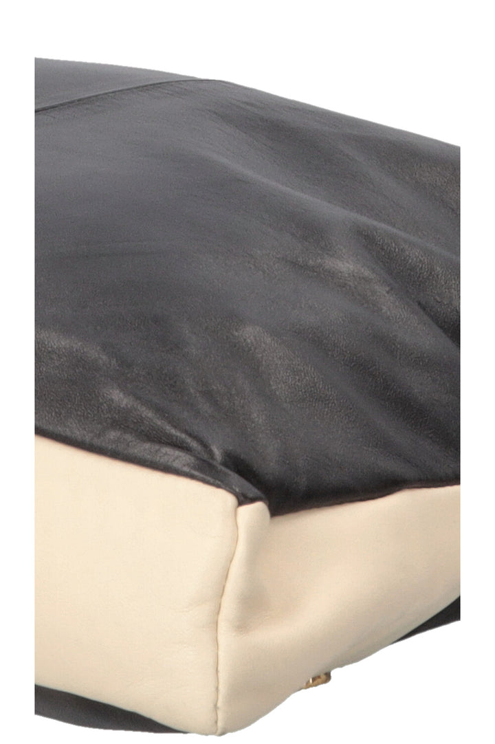 Sac Girl CHANEL en agneau noir et blanc
