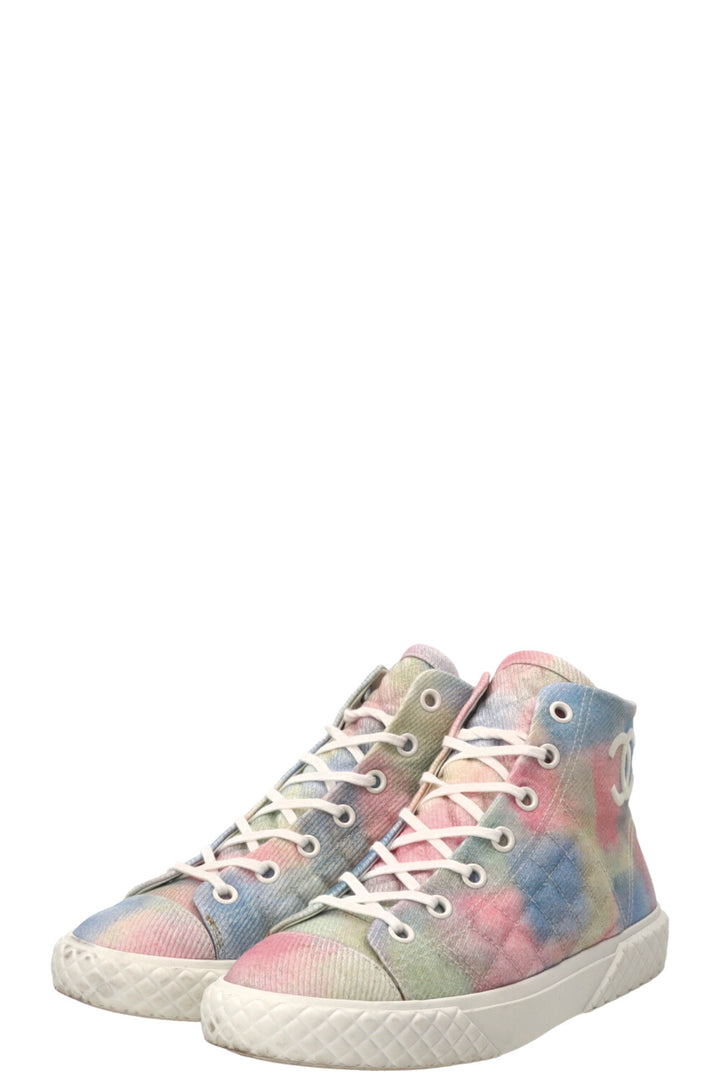 Baskets montantes CHANEL CC en tissu multicolore
