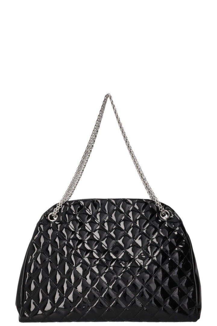 Sac bowling CHANEL Just Mademoiselle en cuir verni noir