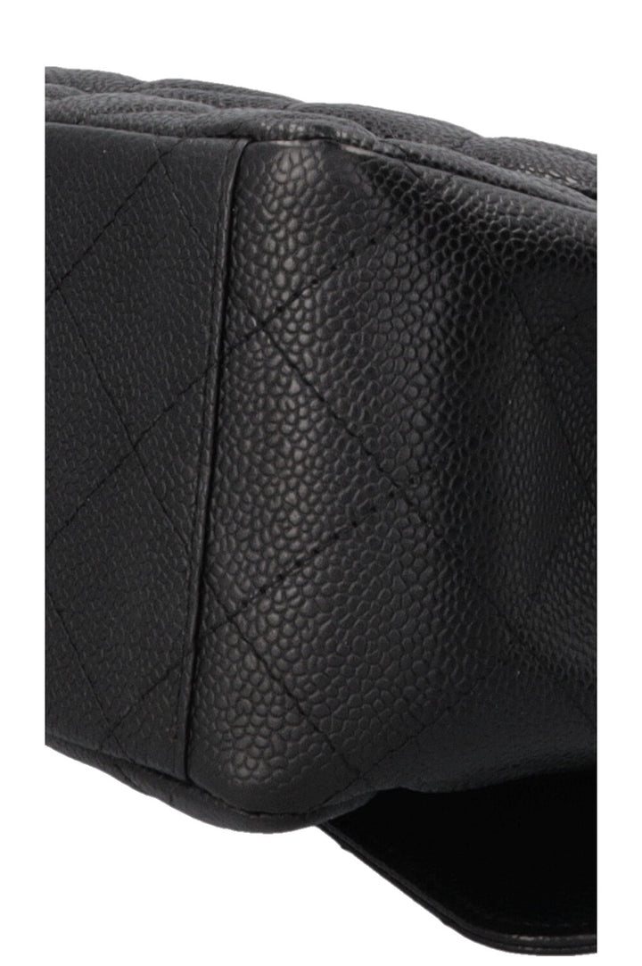 CHANEL Maxi Double Flap en cuir caviar noir