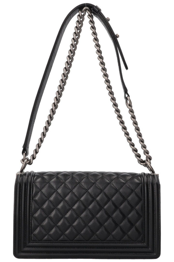 CHANEL Medium Boy cuir caviar noir