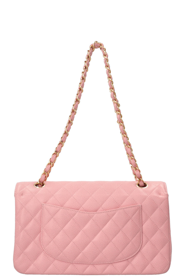 Sac à rabat doublé Chanel taille moyenne en cuir caviar rose
