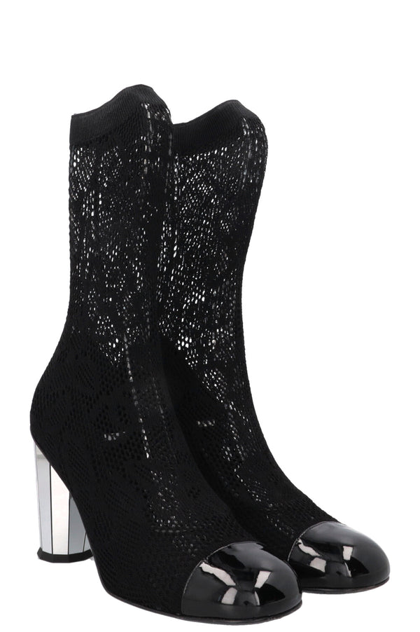 CHANEL Bottines en maille noire
