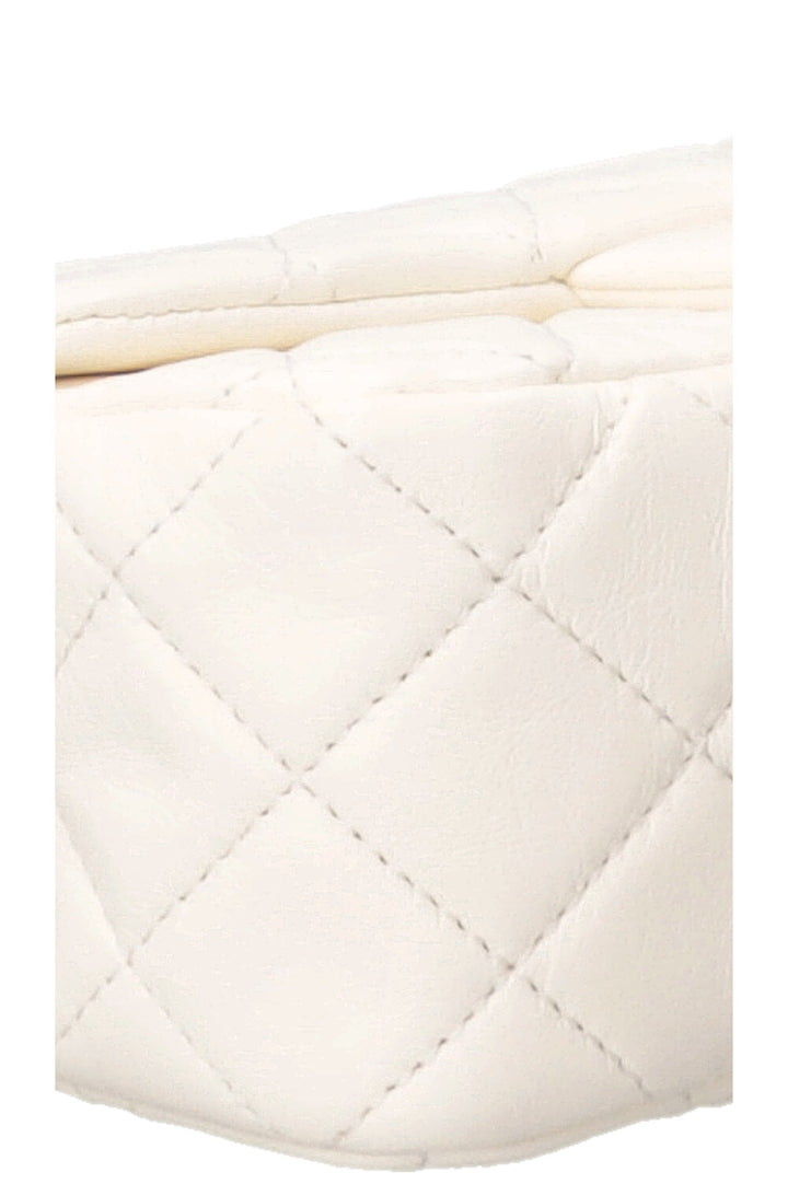 CHANEL Pearl Crush Sac à rabat rectangulaire en cuir blanc
