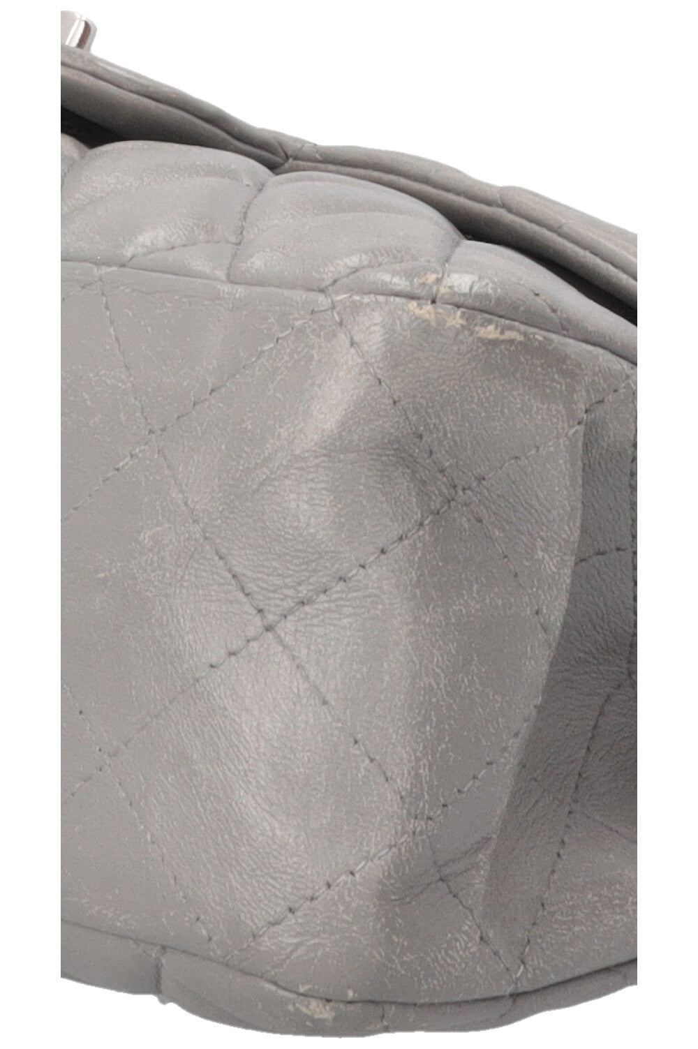 Sac CHANEL à rabat simple grand modèle en cuir gris