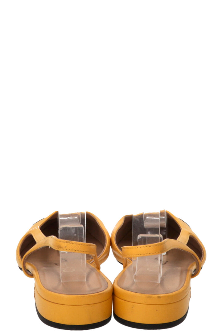 Ballerines slingback CHANEL en cuir jaune