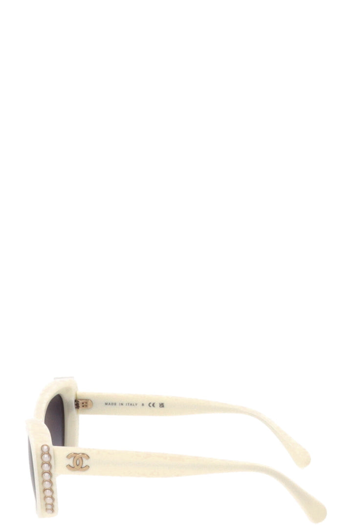 CHANEL Sunglasses White 5481H