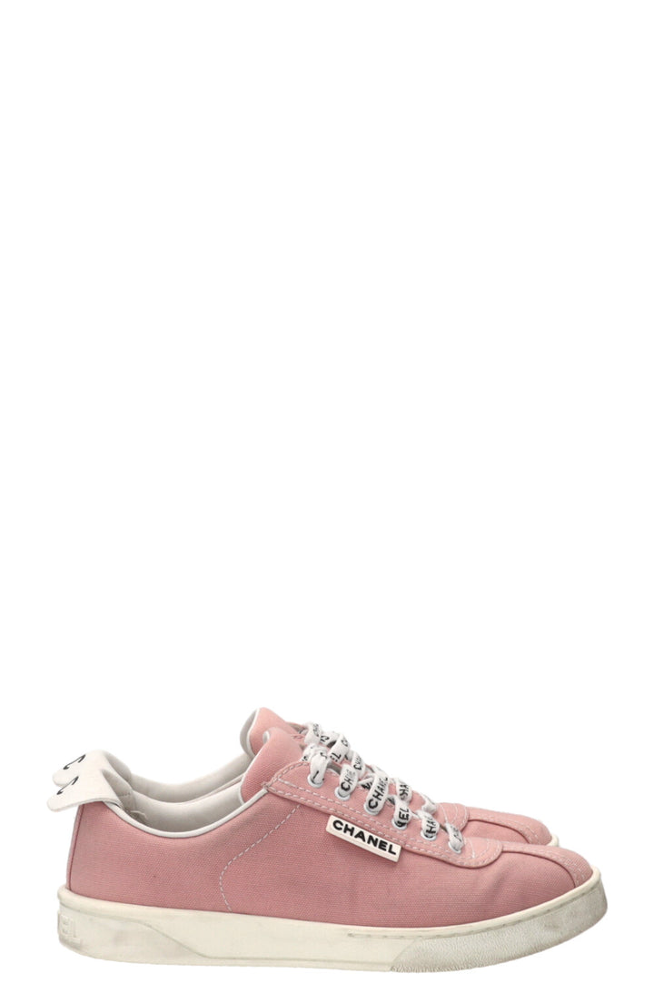 CHANEL Weekender Sneakers Canvas Pink