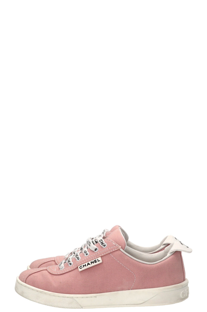 CHANEL Weekender Sneakers Canvas Pink
