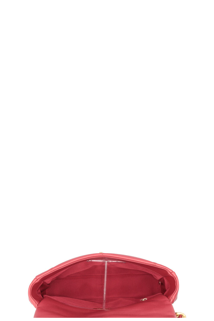 CHANEL 19 Large Red
