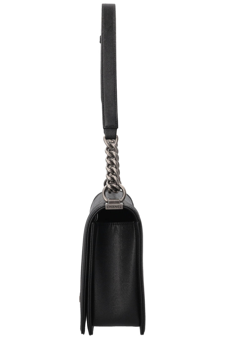 Sac CHANEL Boy moyen en cuir caviar noir