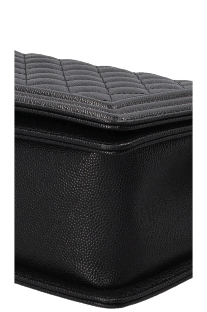 Sac CHANEL Boy moyen en cuir caviar noir
