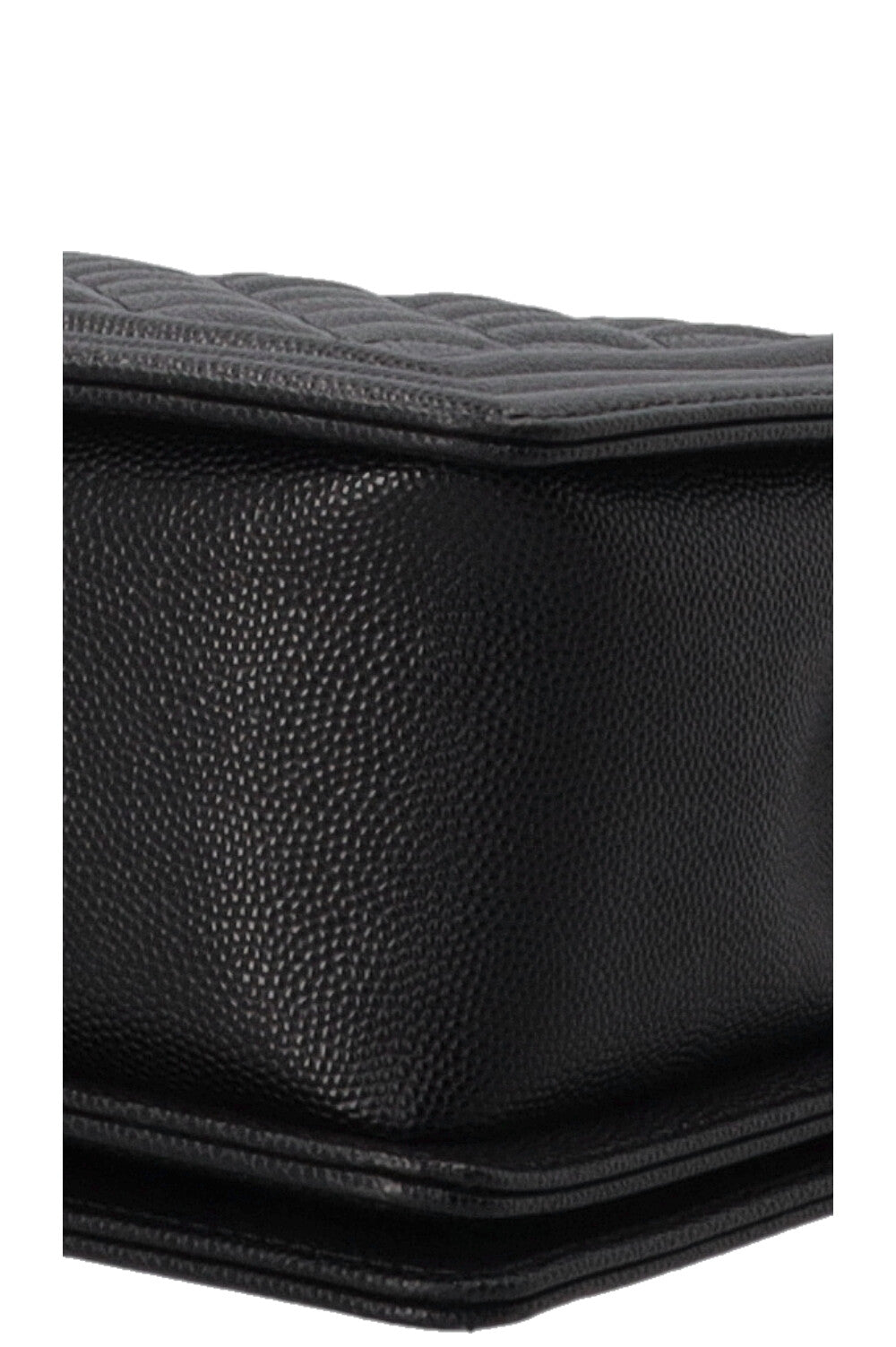 Sac CHANEL Boy moyen en cuir caviar noir