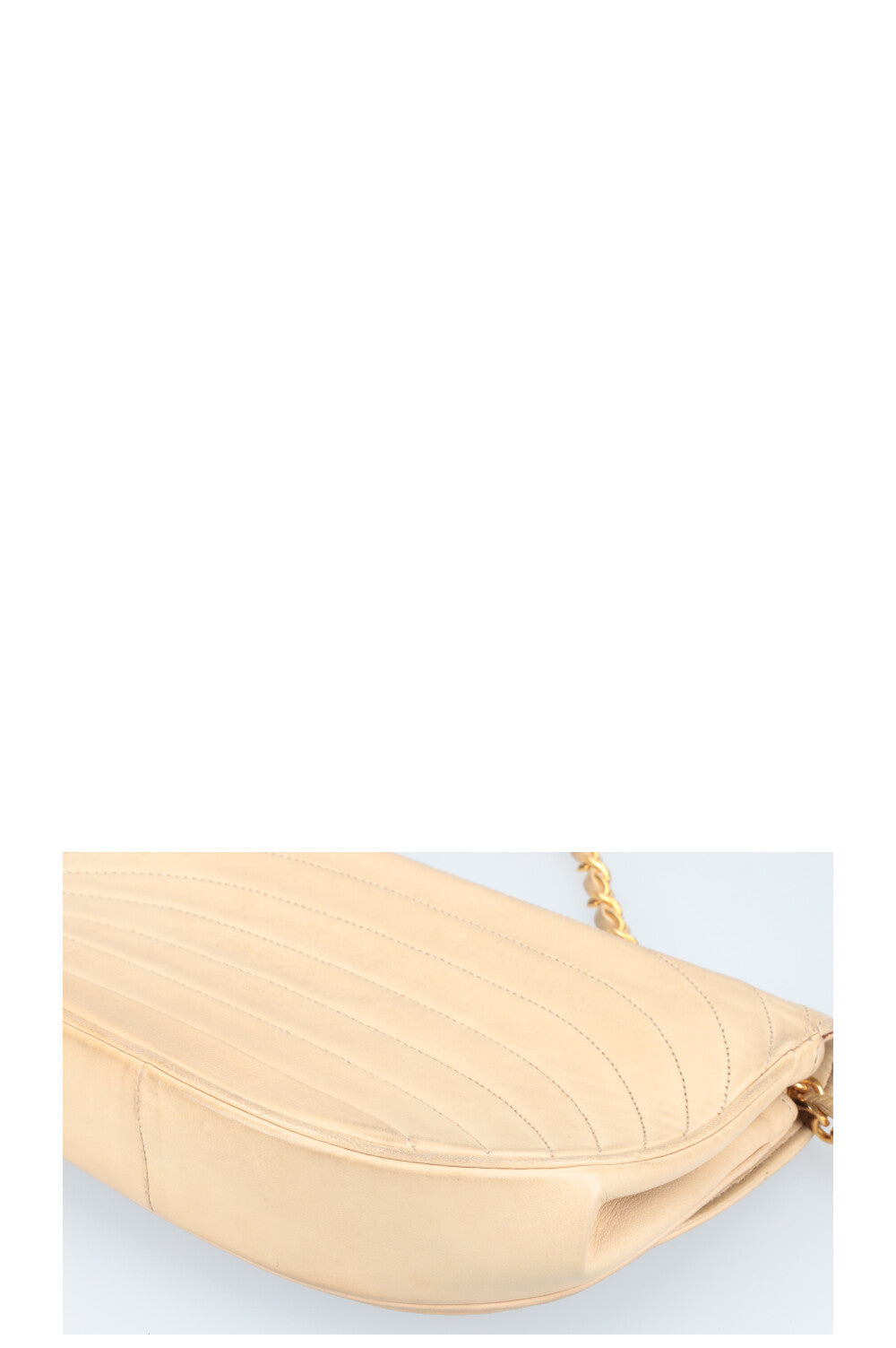 CHANEL Moon Bag Chevron Beige